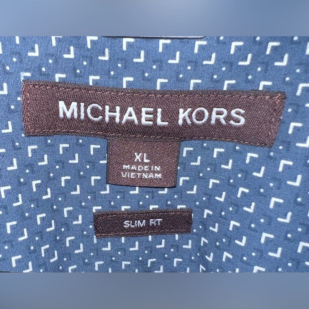 Micheal Kors-‎ Blue Slim Fit, Mens Button Up Short- Size: XL - Picture 2 of 7